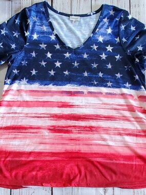 Women's Distressed American Flag Top by The Avenue  Short Sleeve Size 14/16